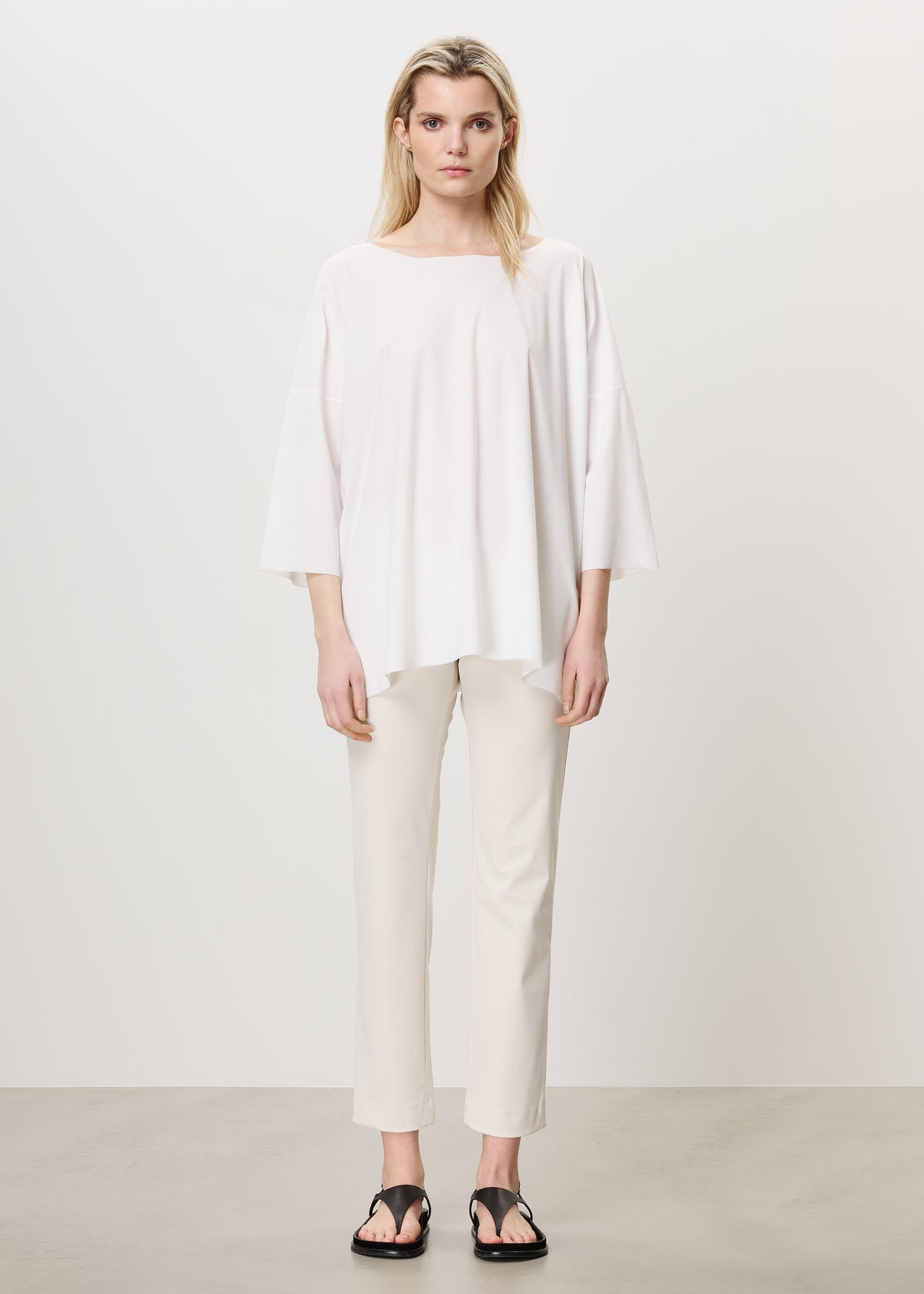 #color_off white