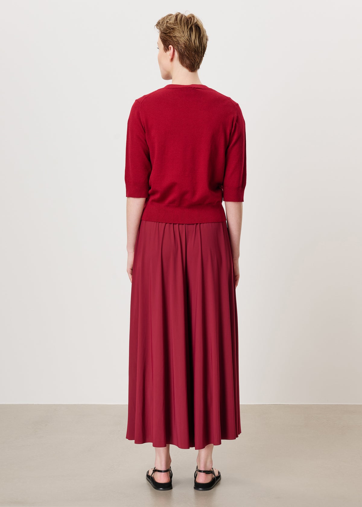 #color_ruby red