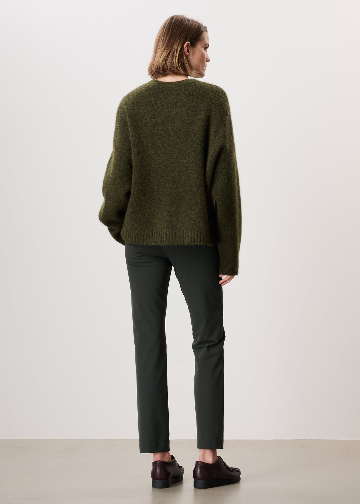#color_khaki green