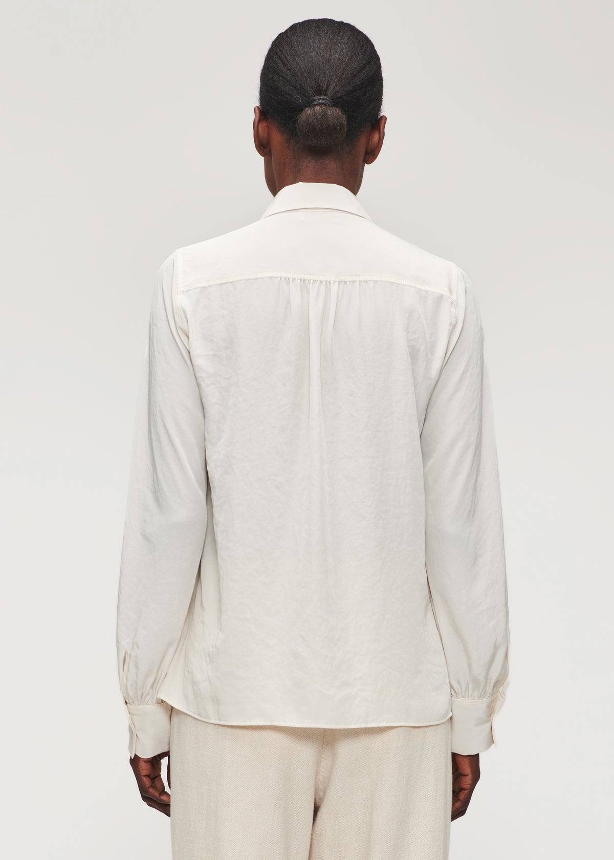 #color_off white