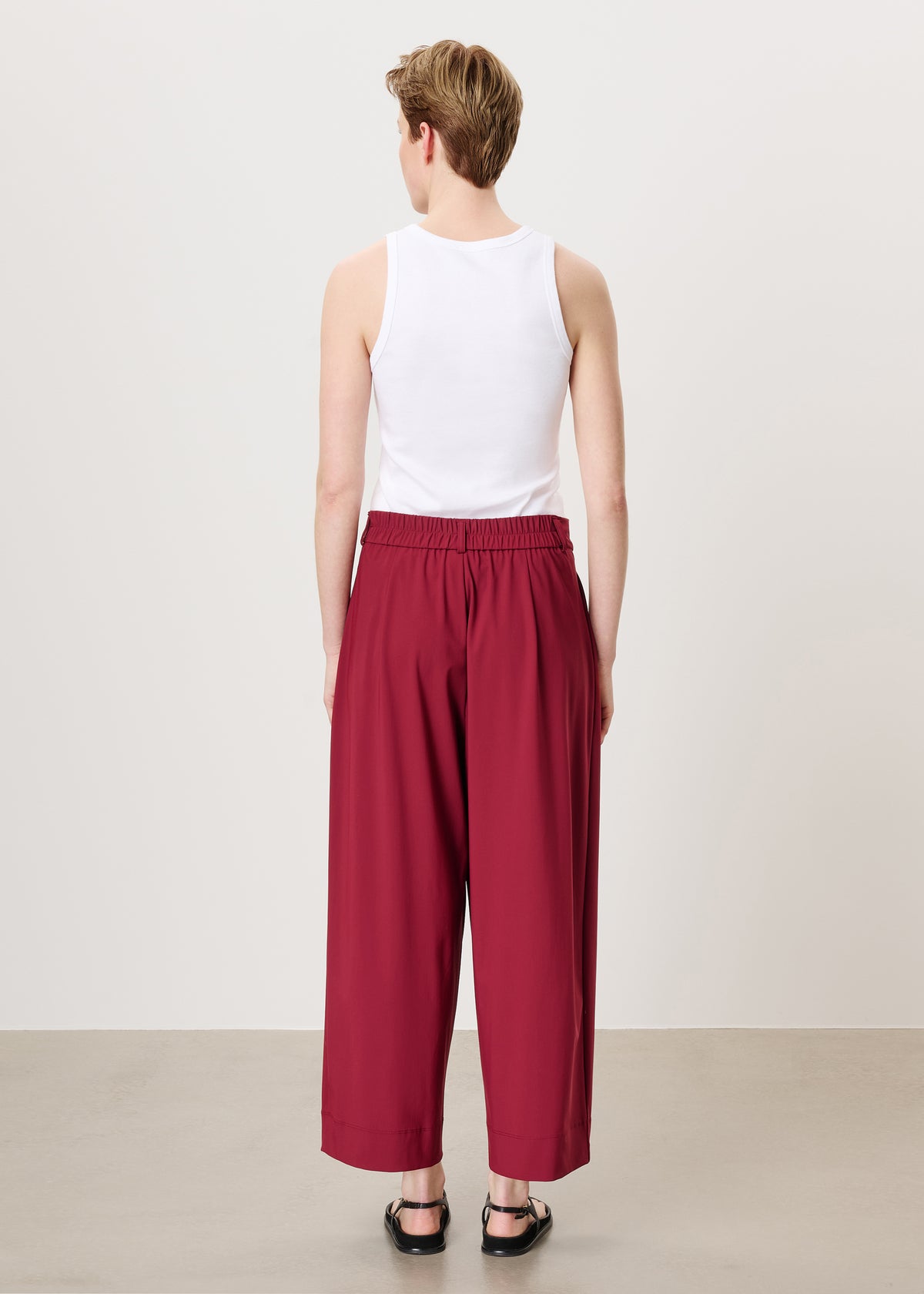 #color_ruby red