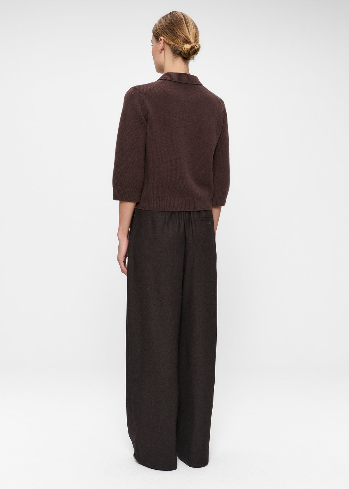 #color_dark brown