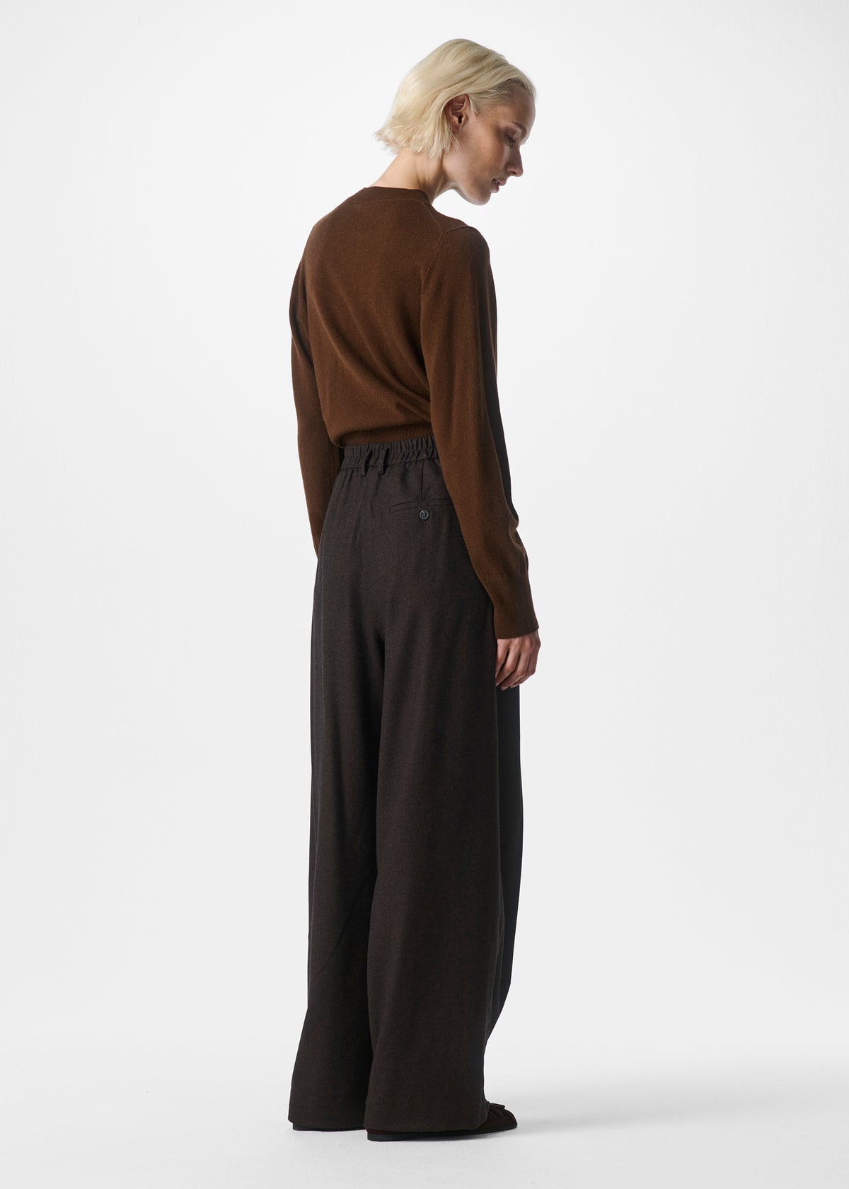 #color_dark brown