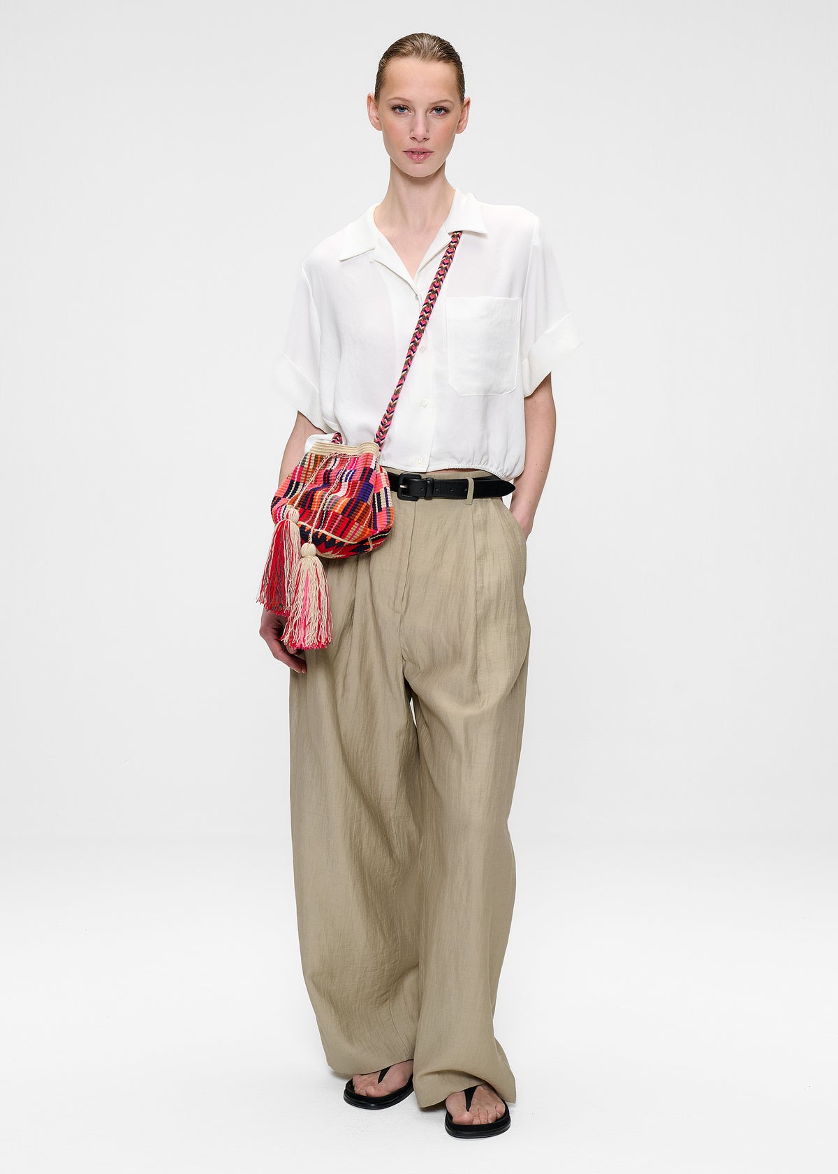 #color_off white