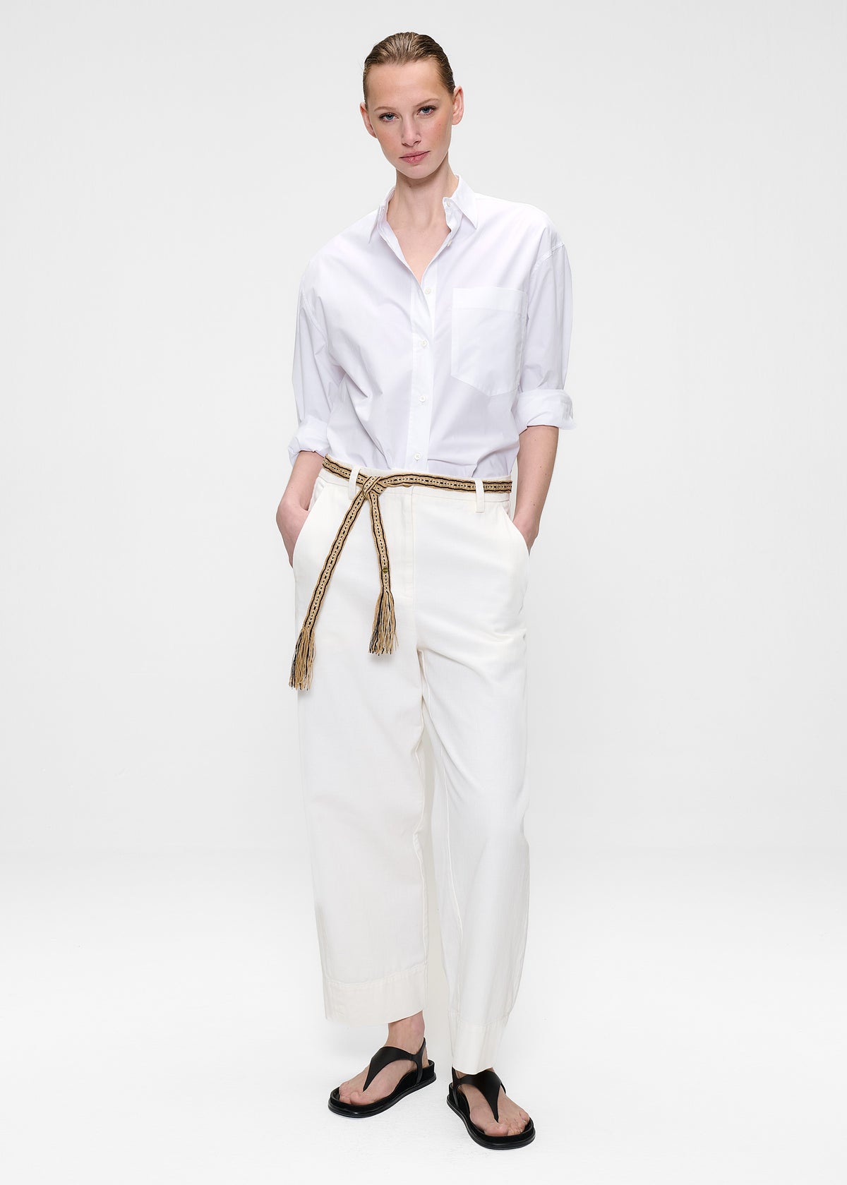#color_off white
