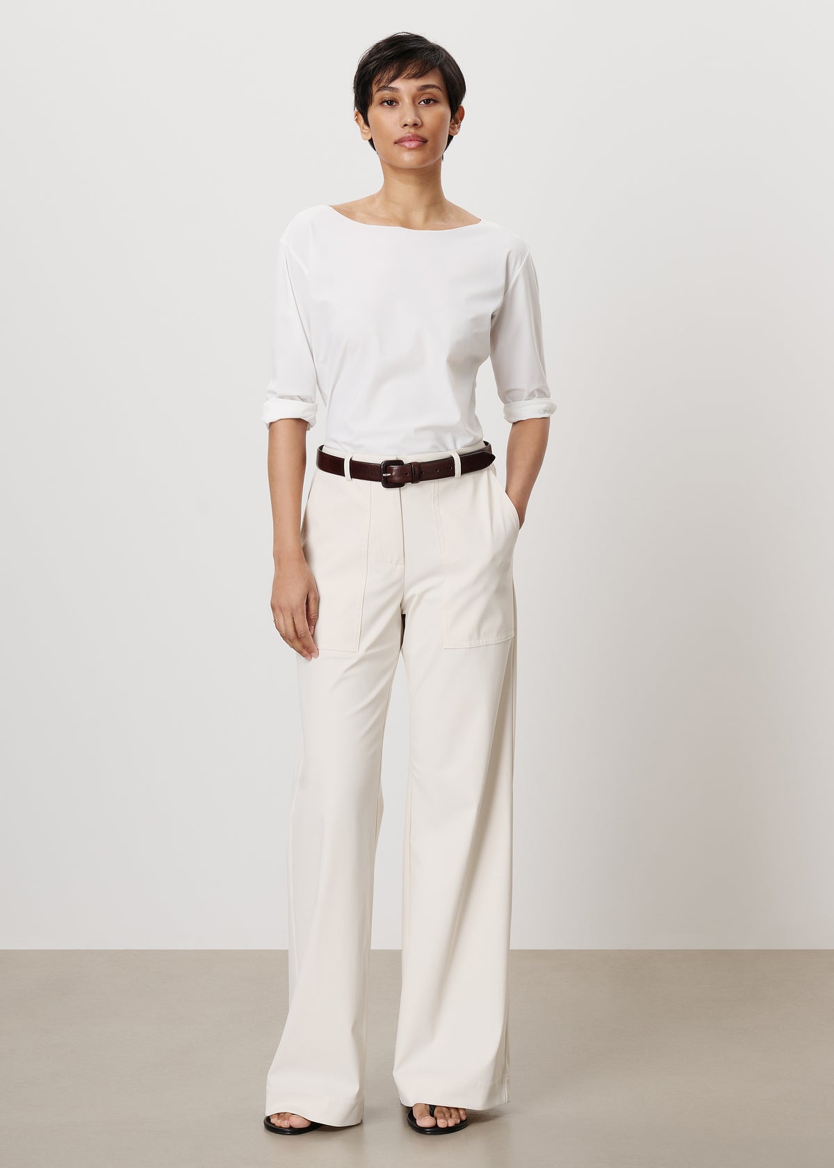 #color_off white