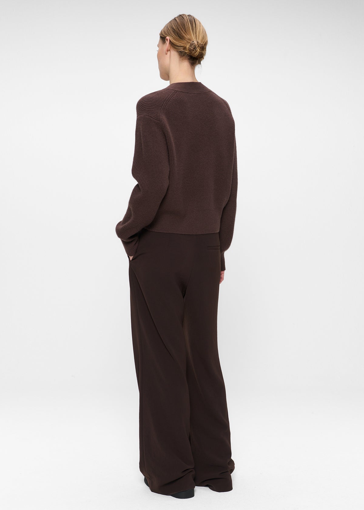 #color_dark brown