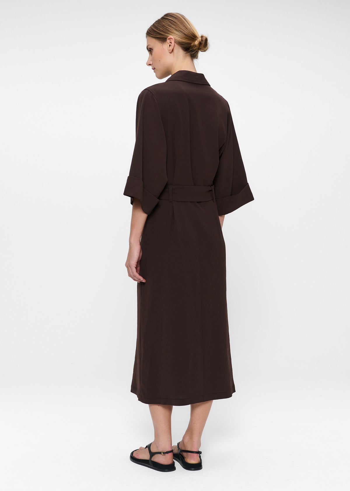 #color_dark brown