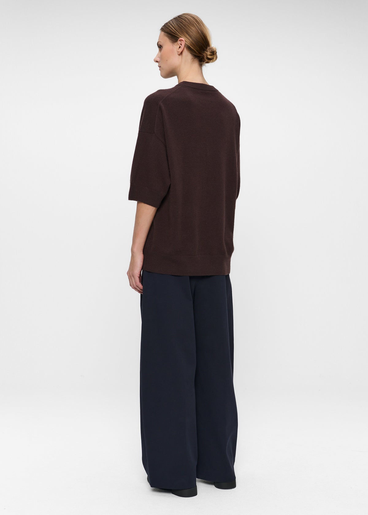 #color_dark brown