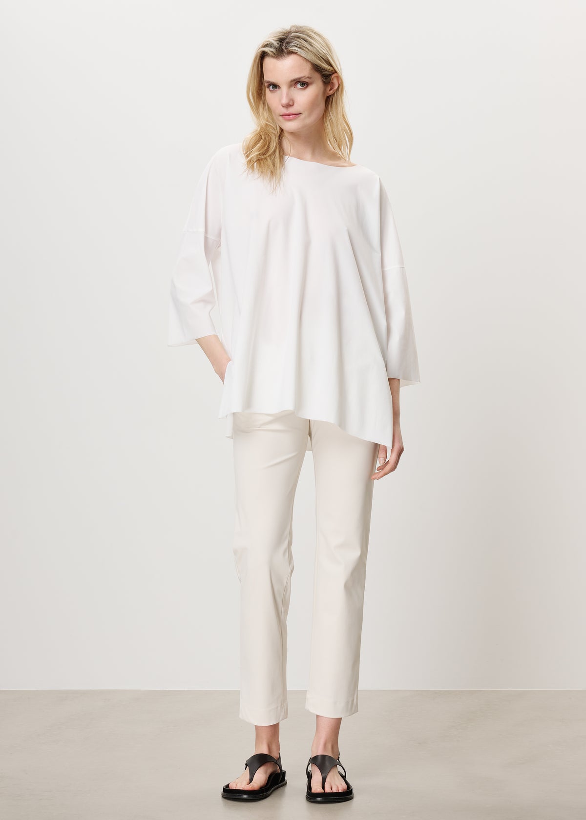 #color_off white
