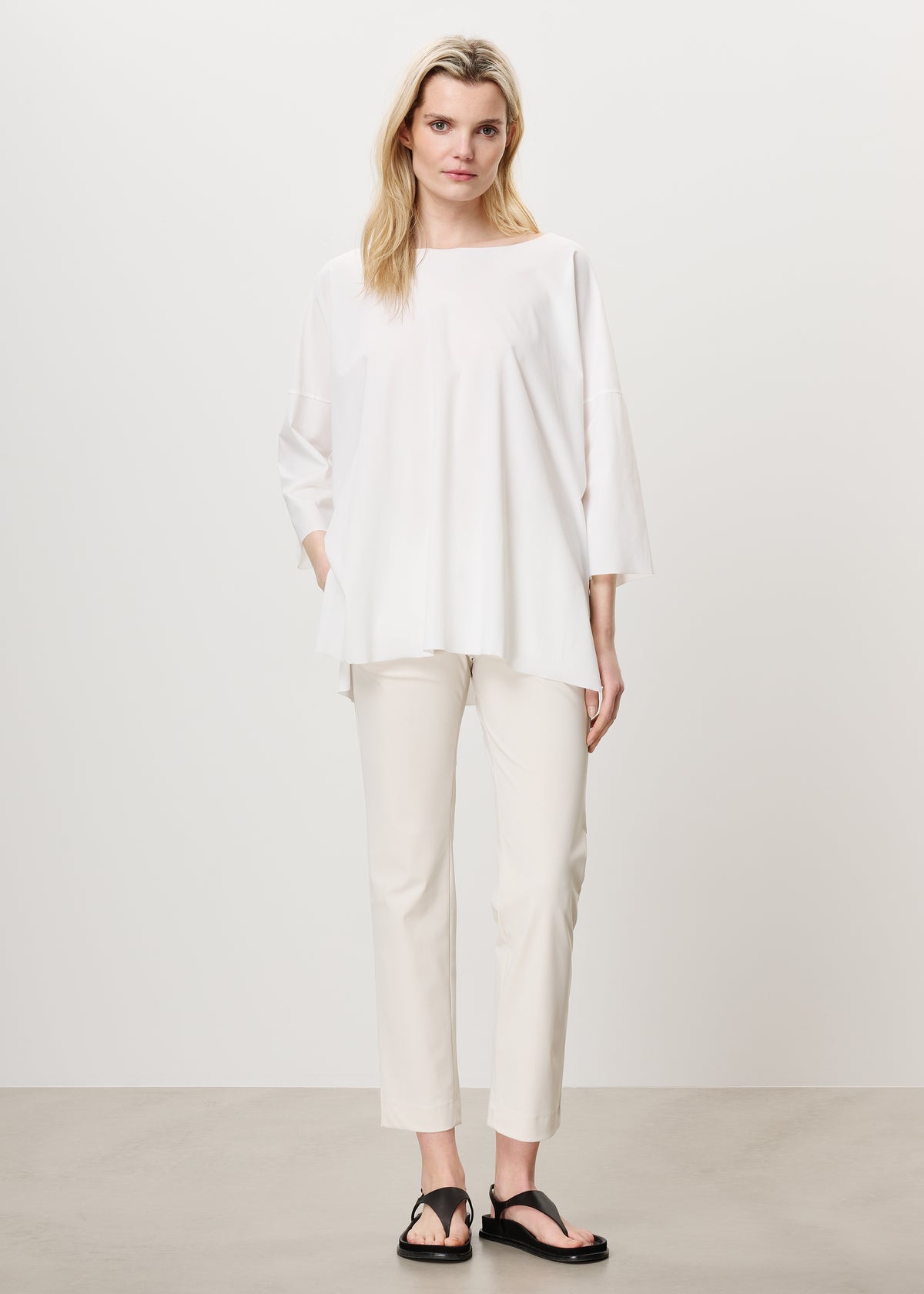 #color_off white