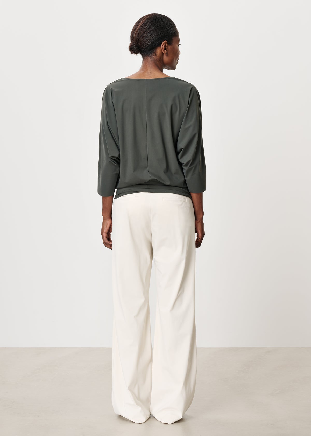 #color_khaki green
