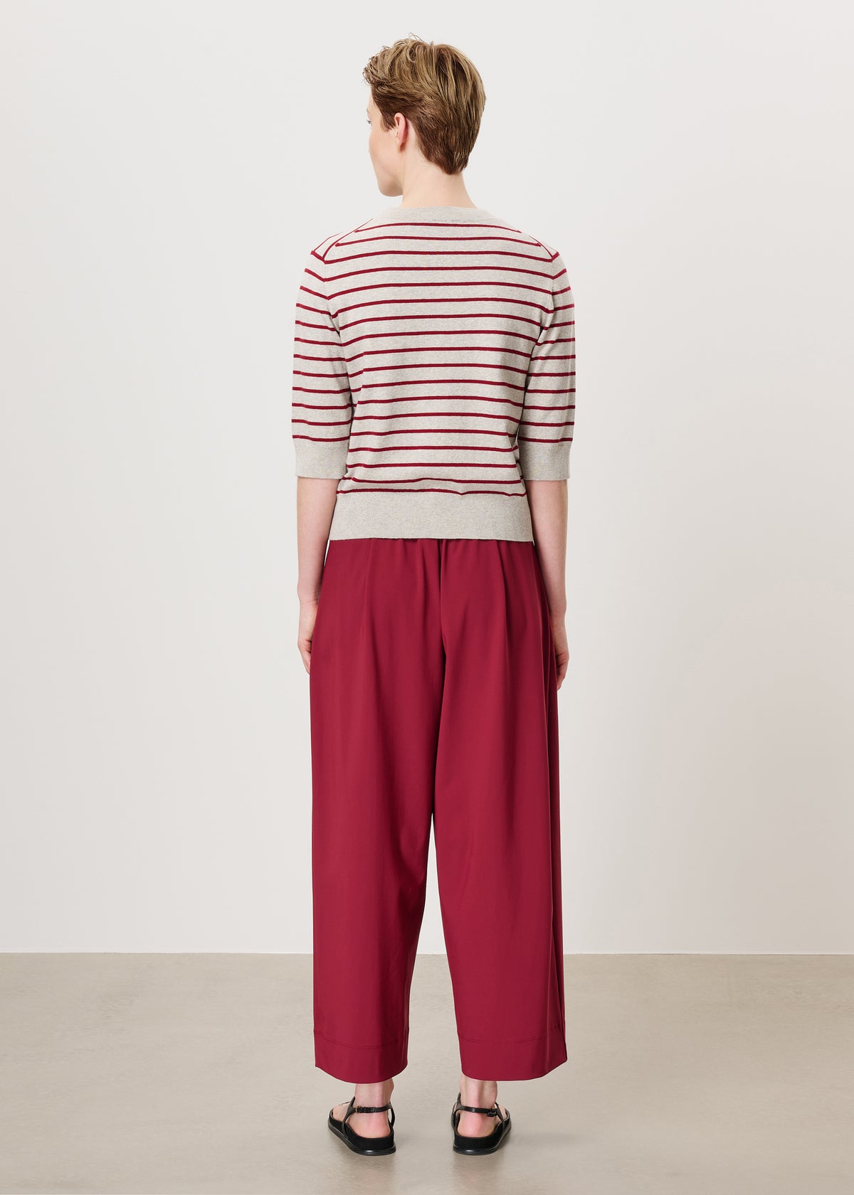 #color_grey/ruby red stripe