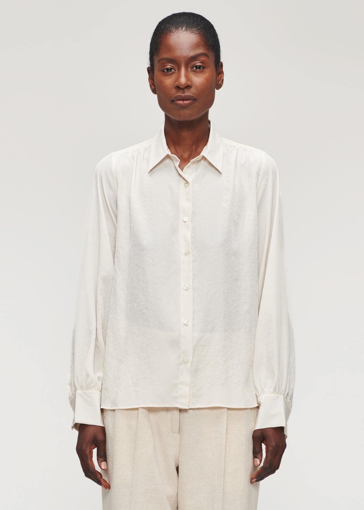 #color_off white