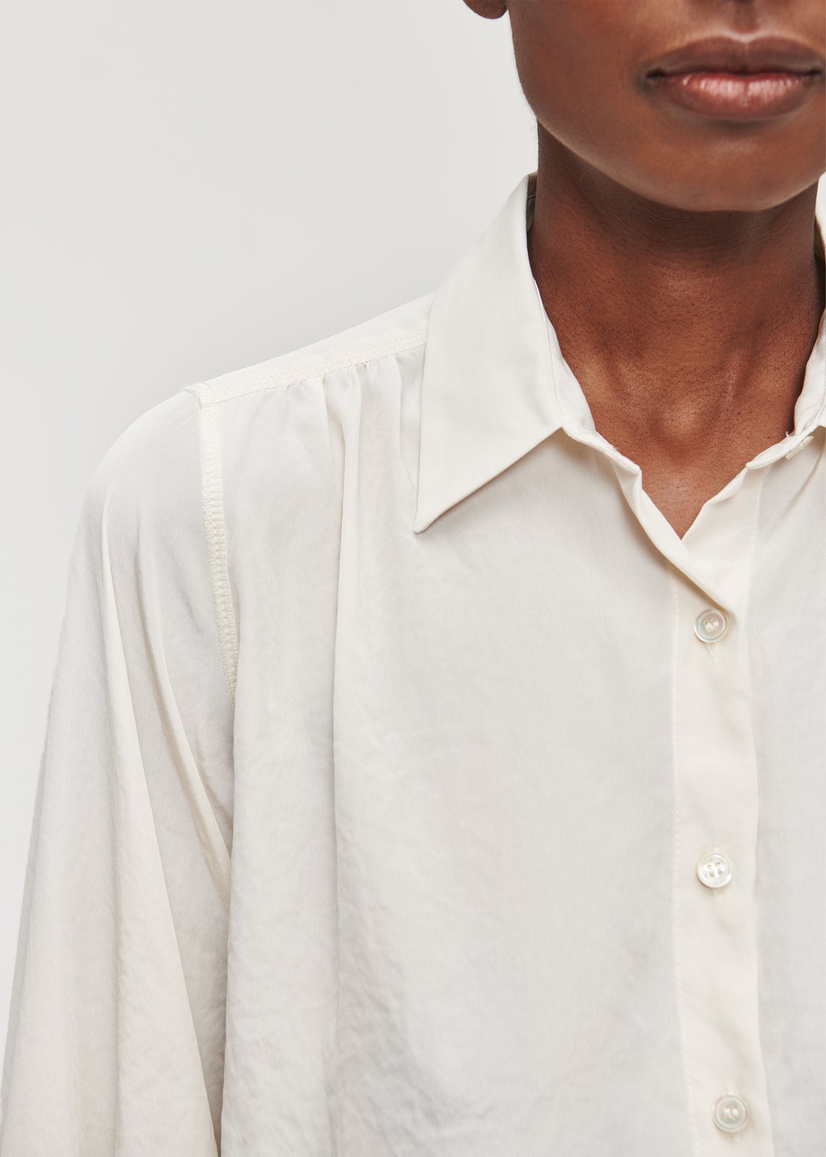 #color_off white