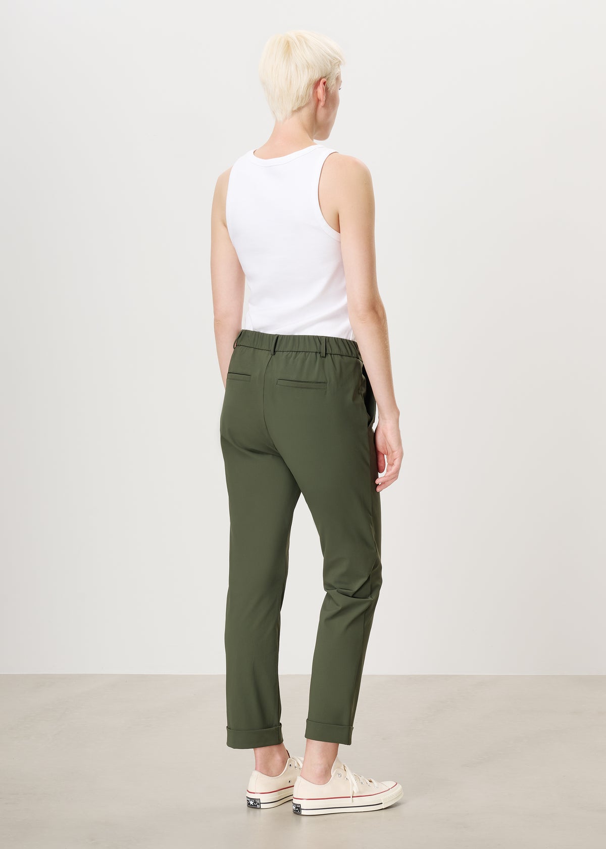 #color_khaki green