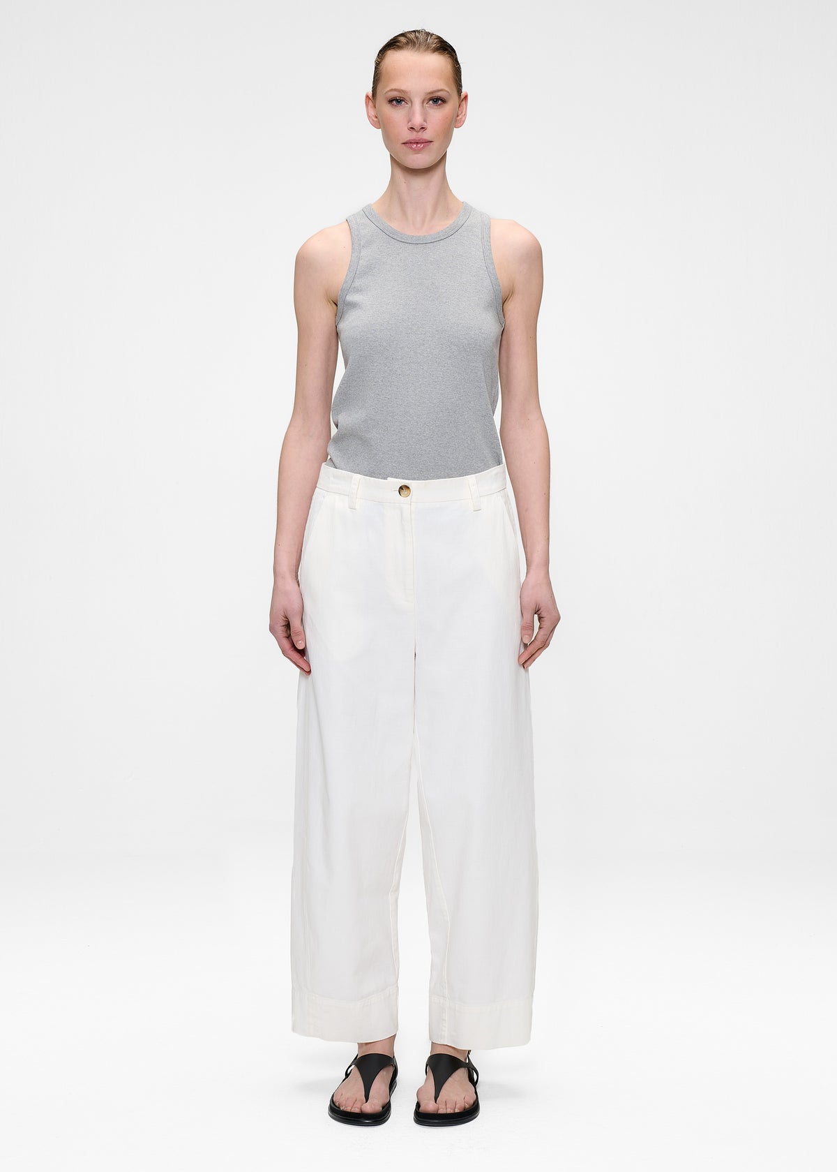 #color_off white