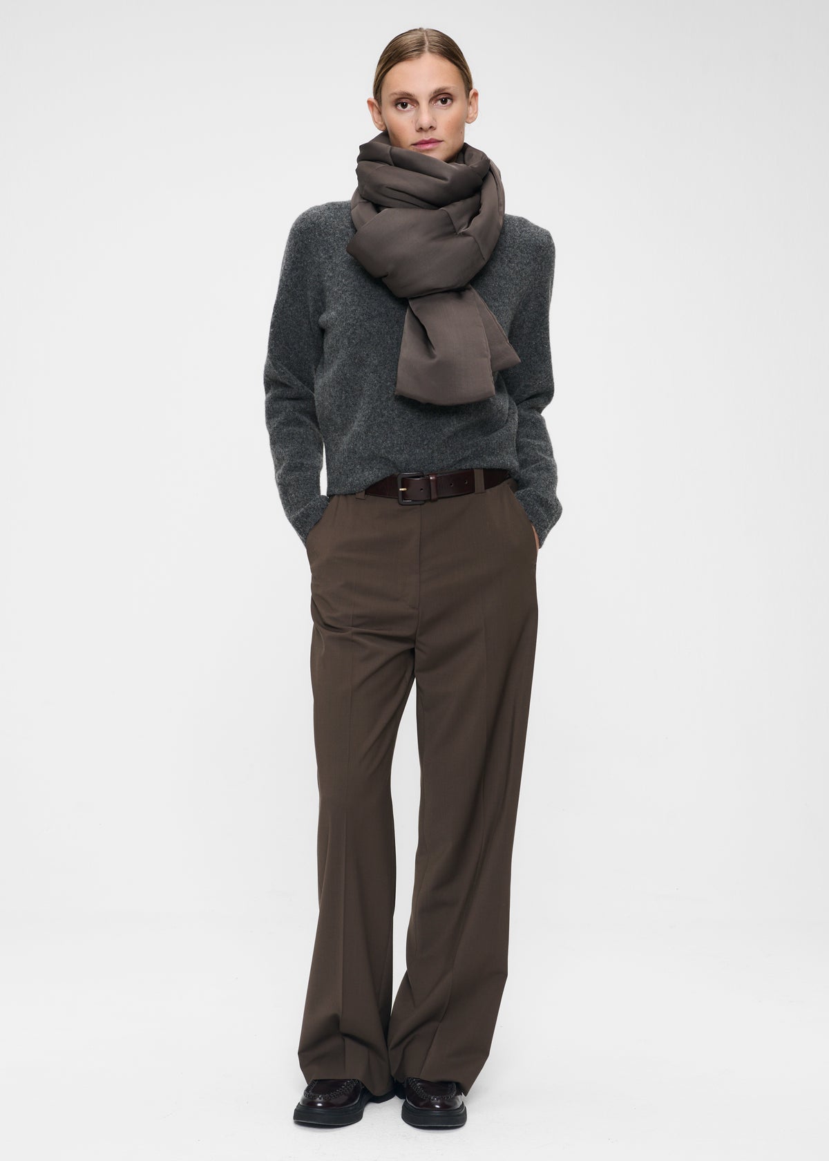 #color_smokey brown