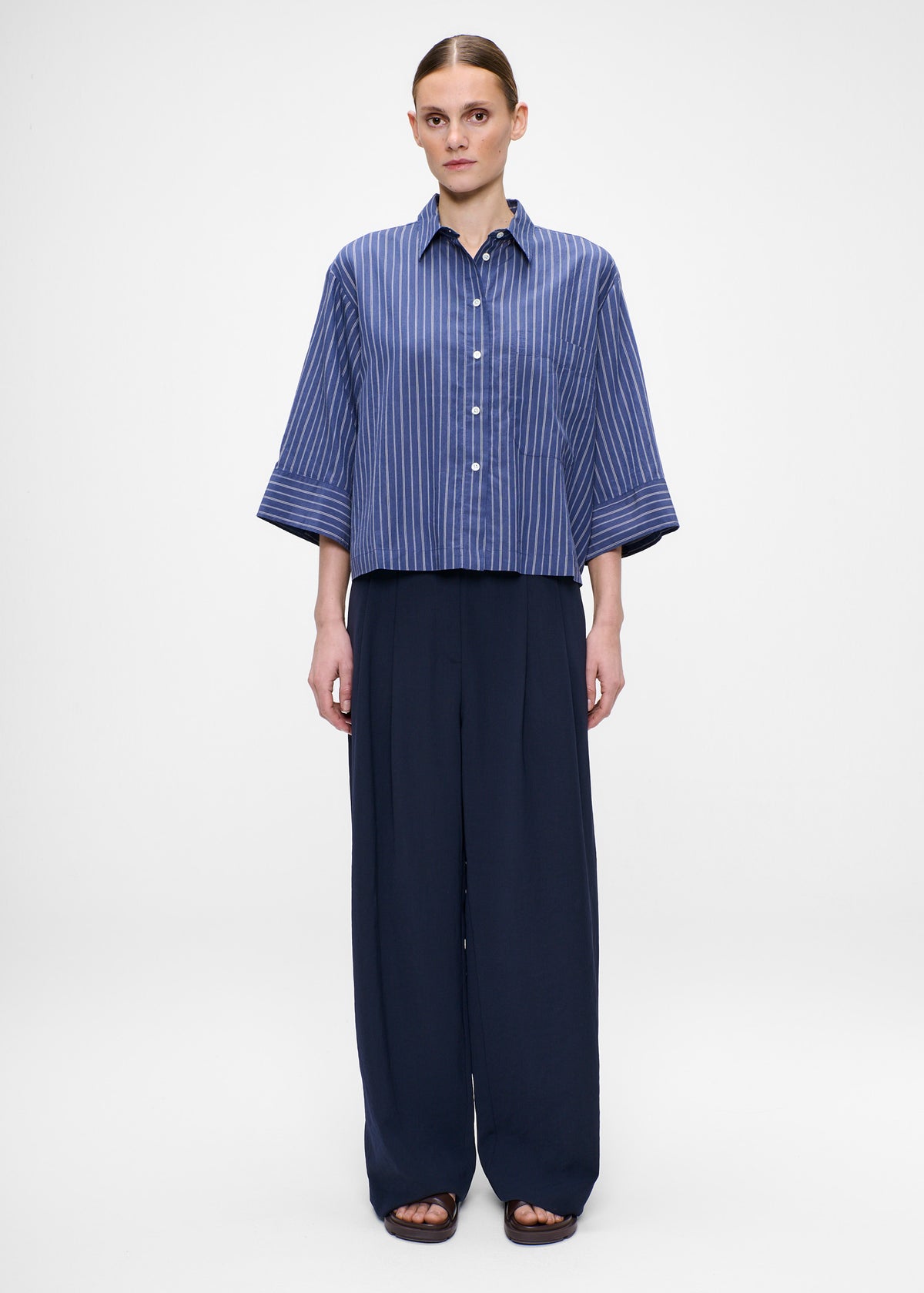 #color_mid blue