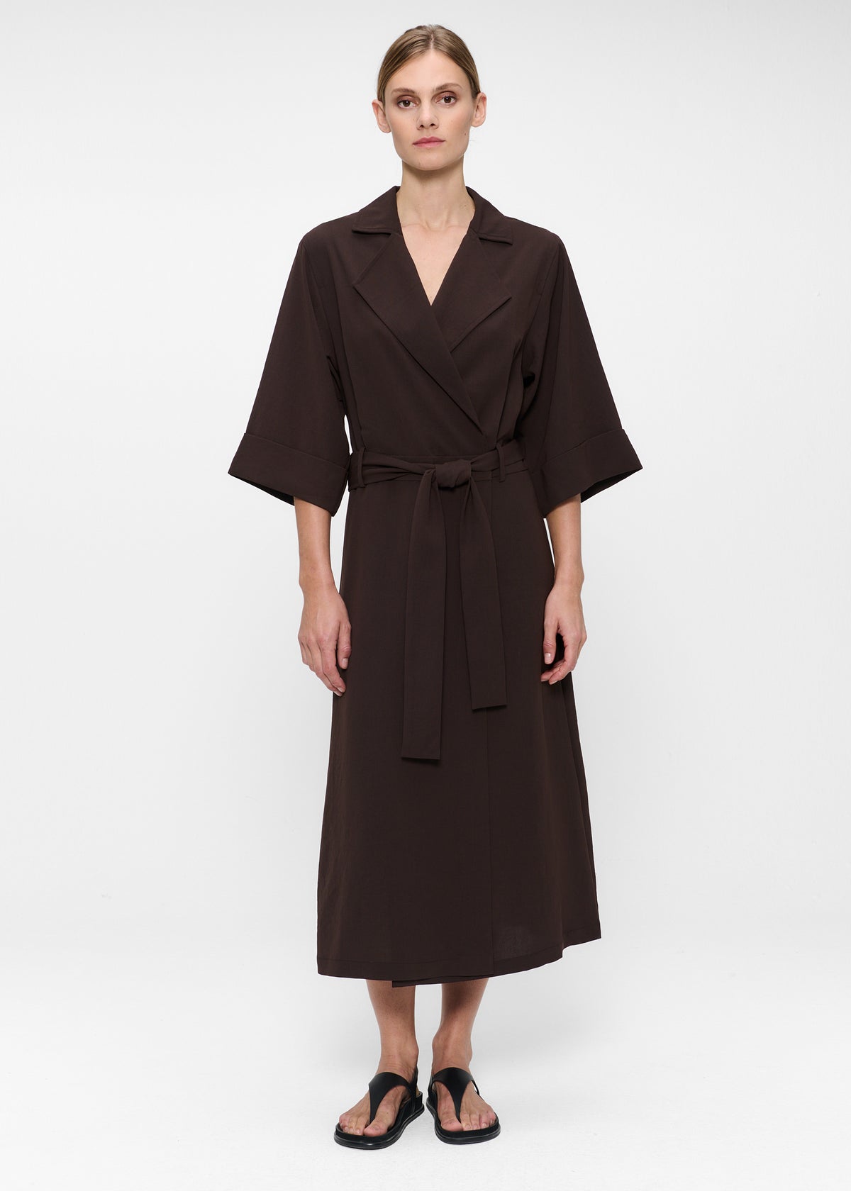 #color_dark brown