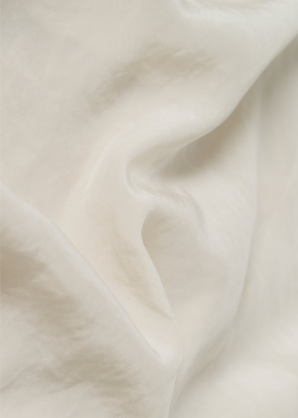 #color_off white