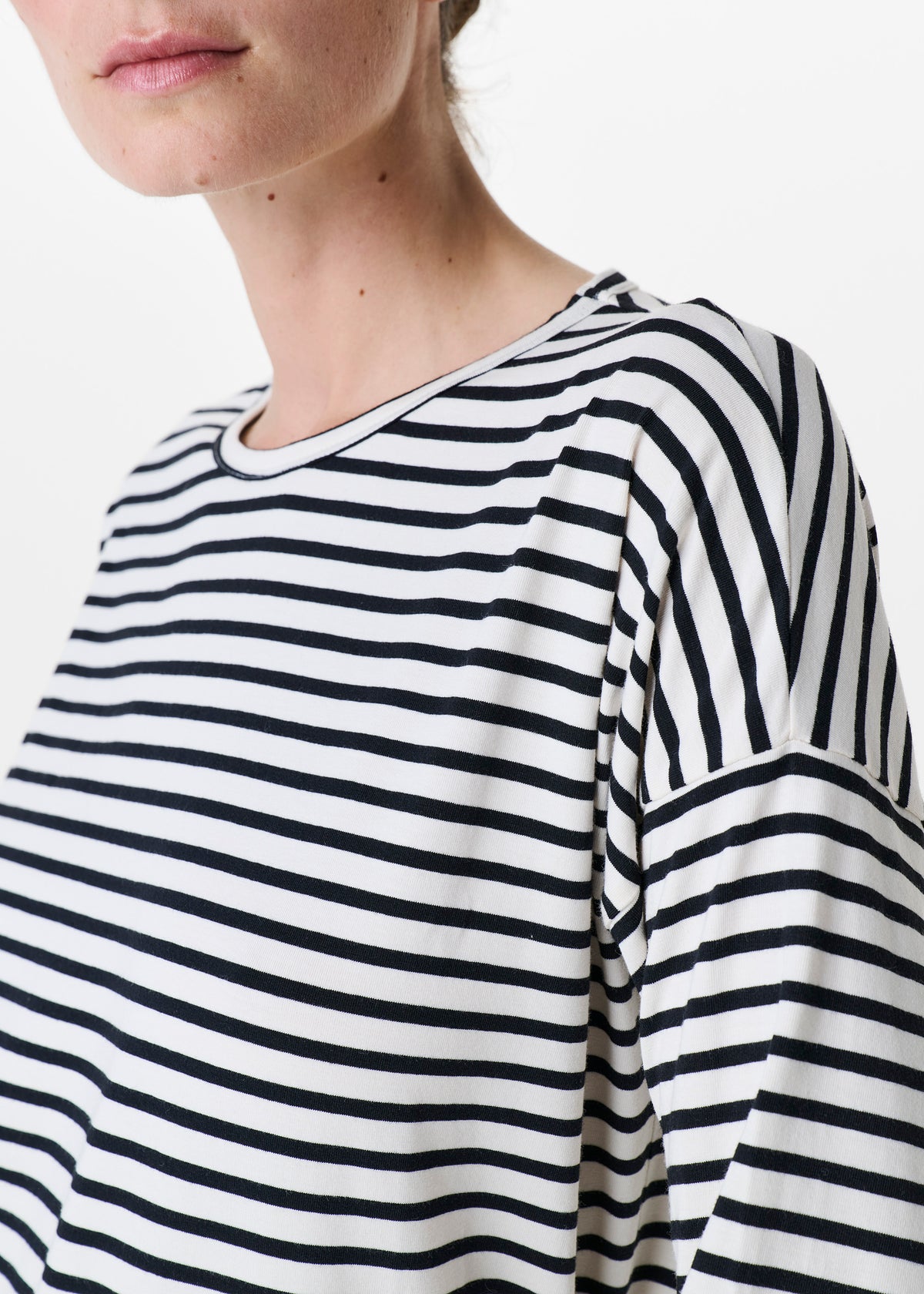 STRIPED T-SHIRT
