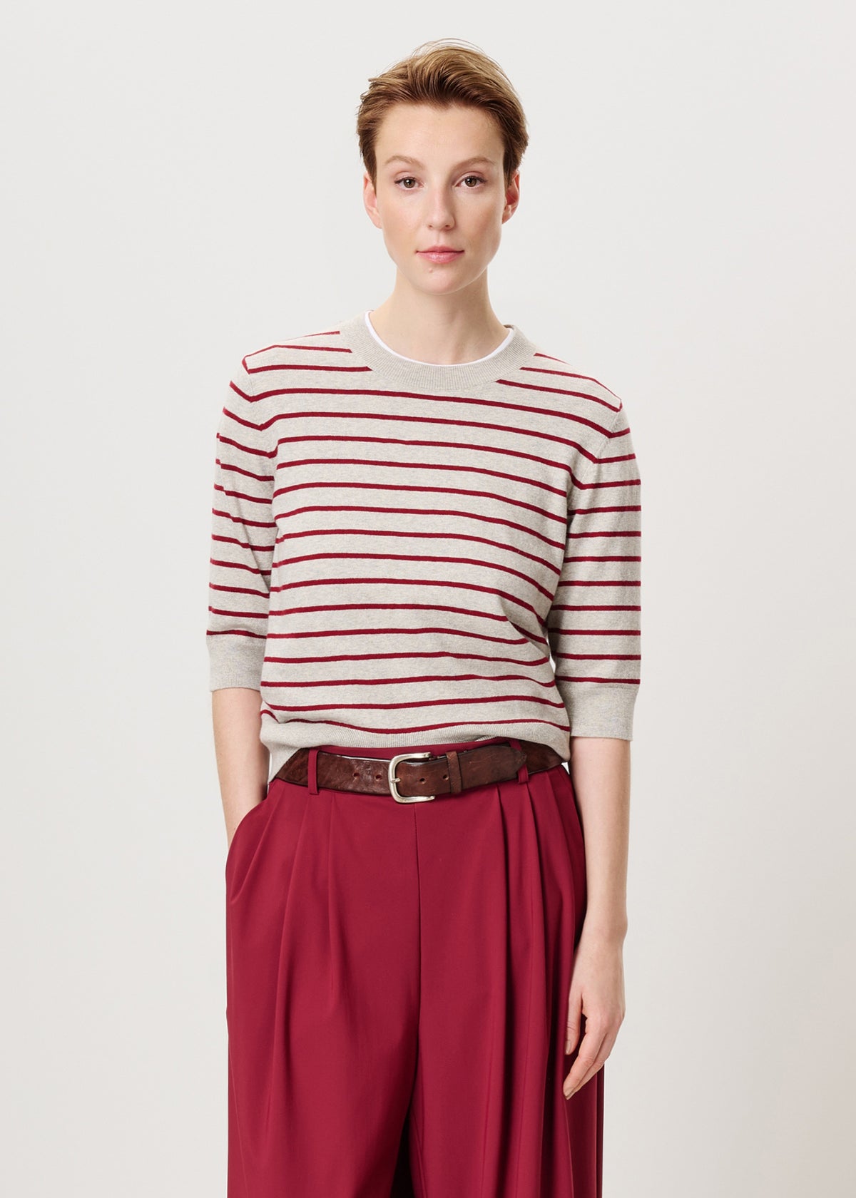 #color_grey/ruby red stripe